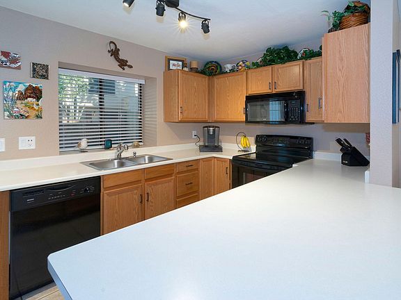 4th image of 921 W University Dr Unit 1184