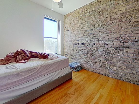 5th image of 1433 W Balmoral Ave #33/3S