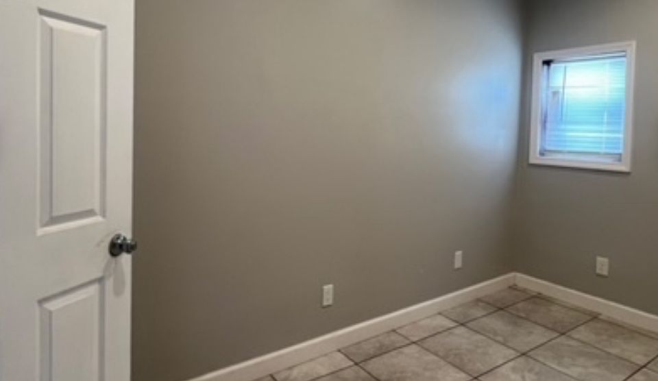 2nd image of 371 Union Ave #1