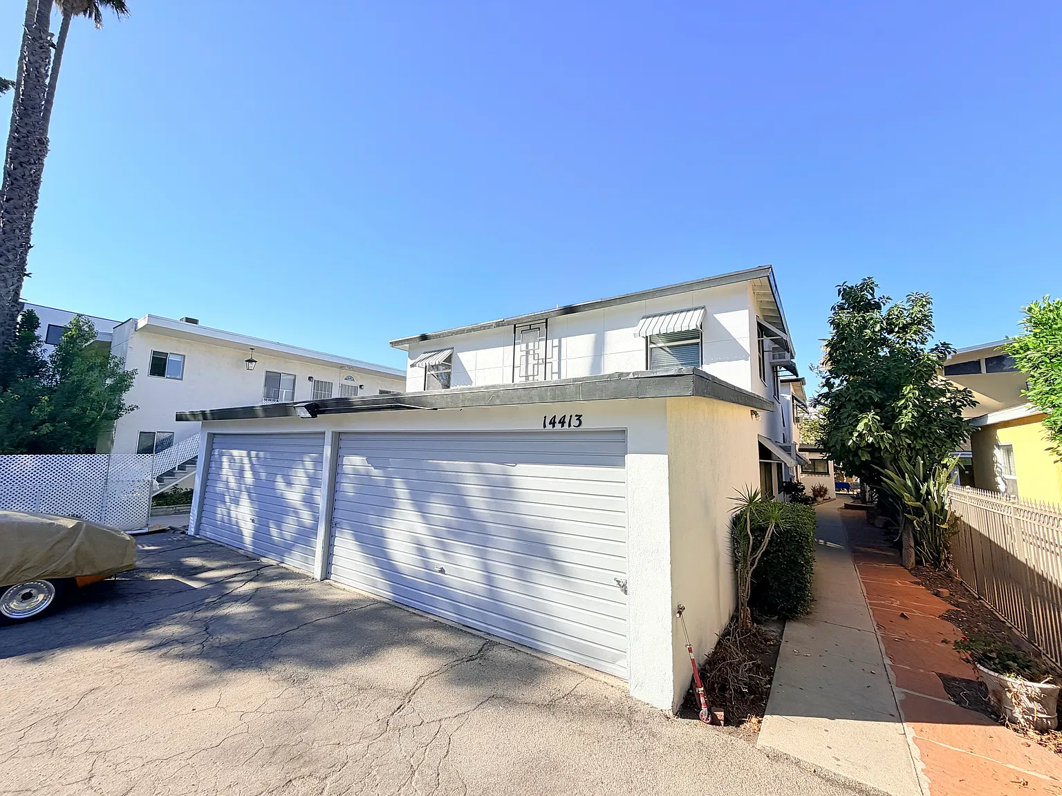3 bed, 1150 sqft, $2,995 — Photo 3