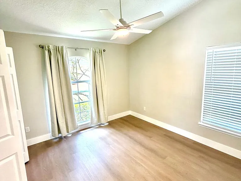 5360 N Lake Burkett Ln — Photo 27