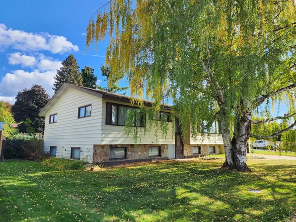 997 S Summit St, Colville, WA 99114