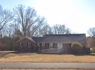 5213 Pleasant Ridge Rd, Knoxville, TN 37912