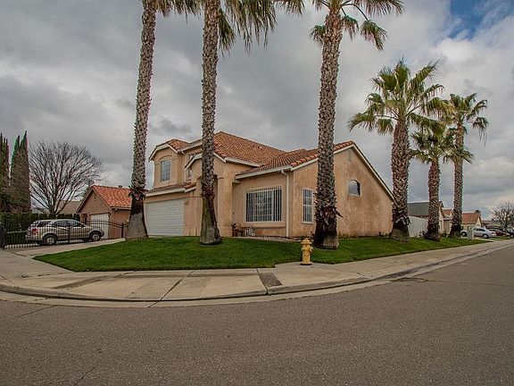 3rd image of 4240 Minden Ln