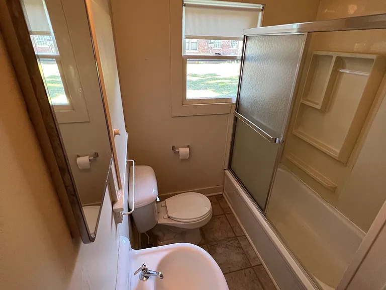 811 S Pickard Ave — Photo 6
