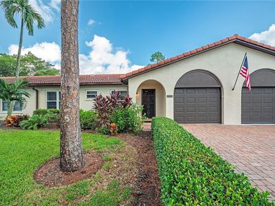 1002 Forest Lakes DR, Naples, FL, 34105