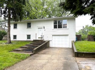 50 Marnel Rd, Montgomery, IL 60538