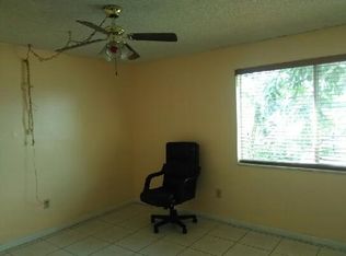 697 W 80th St, Hialeah, FL 33014