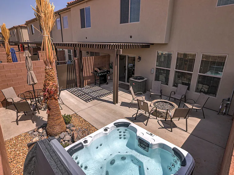 1311 E Vista Roja Pl — Photo 3