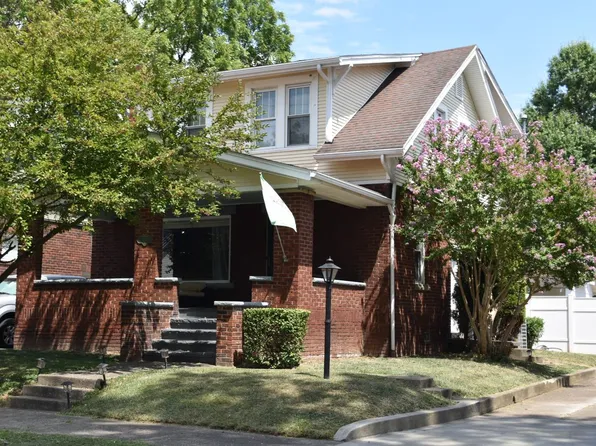 924 2nd St W, Huntington, WV 25701