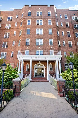 Sold by Compass | media 14