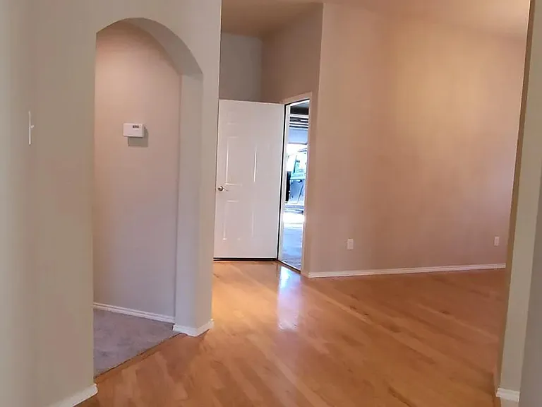 6402 Lake View Ln — Photo 9