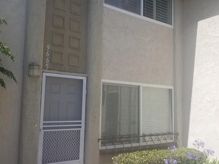 9665 Pettswood Dr — Photo 1