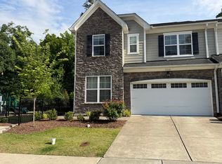1016 Hero Pl, Cary, NC 27519