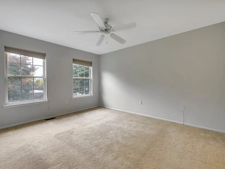 1015 Cumberland Ct — Photo 23