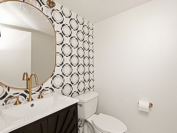 2nd image of 238 N Via Colinas
