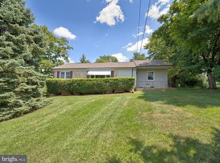 801 N Warfield Dr, Mount Airy, MD 21771