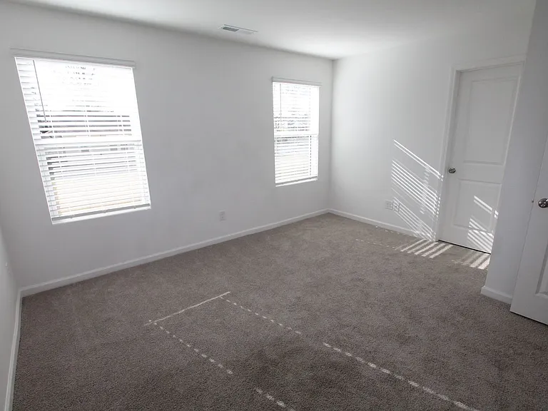 130 S Dorsett St — Photo 8