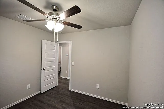 1136 Whitneyway Ln — Photo 18