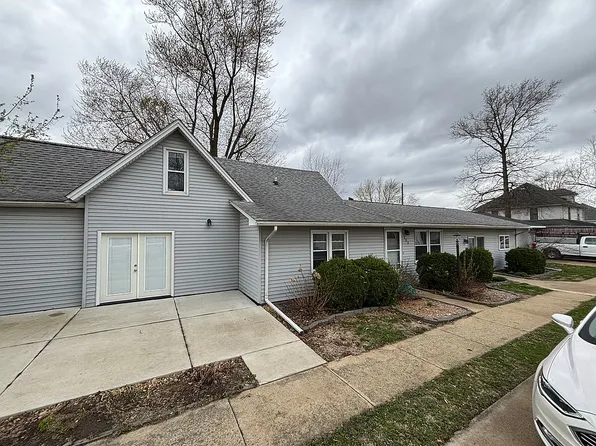 502 West St, Grand Mound, IA 52751