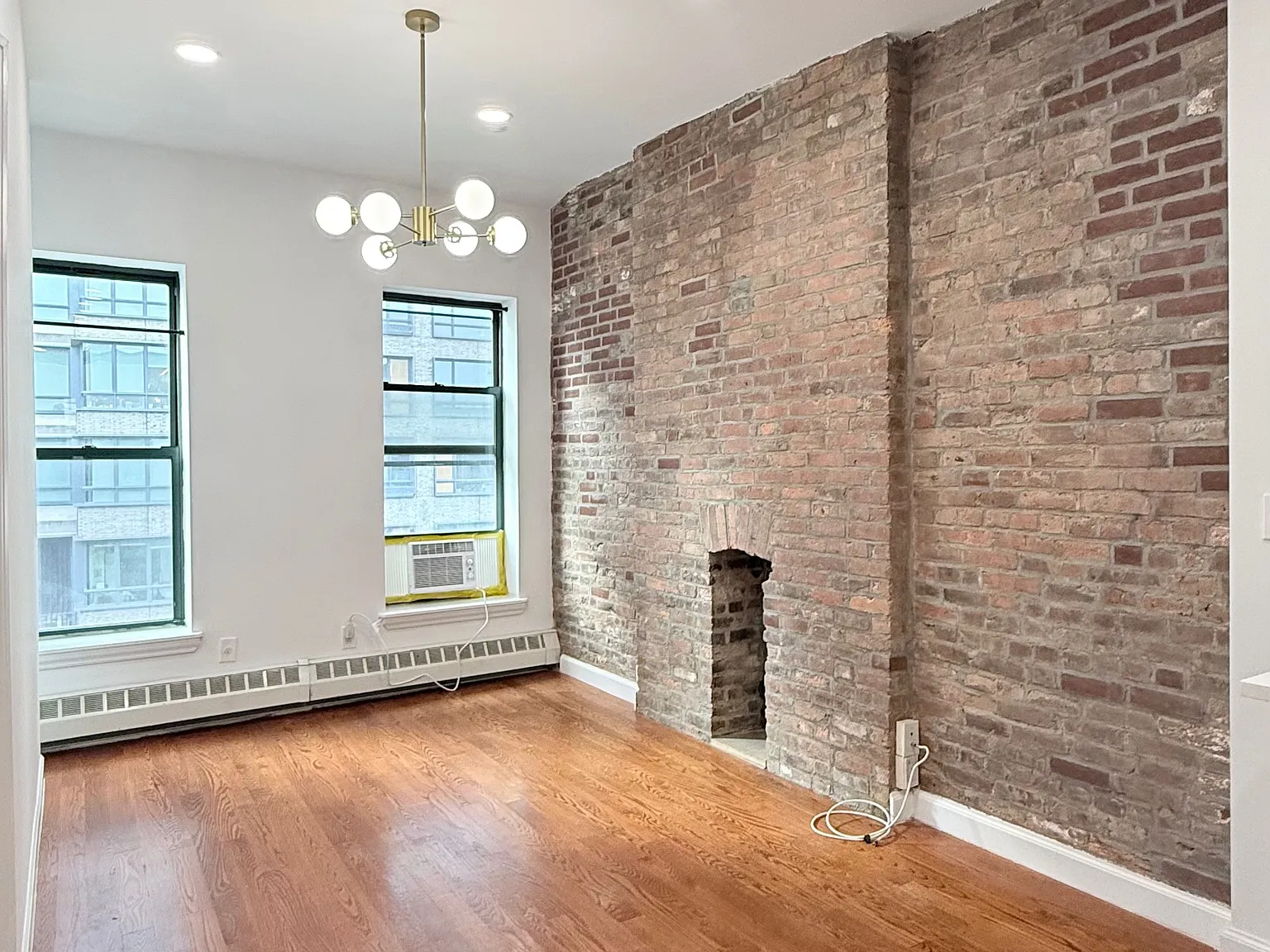 573 Vanderbilt Avenue — Photo 2