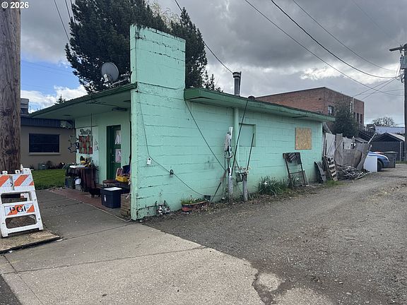 3rd image of 107 5th St