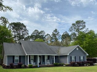 99 W Melody Dr, Jesup, GA 31545