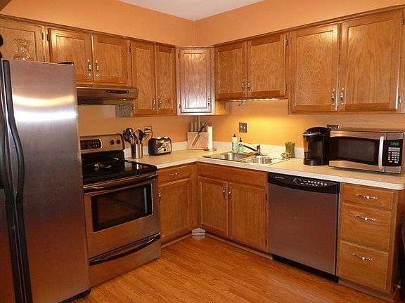 2nd image of 705 Tipperary Ct APT 2C