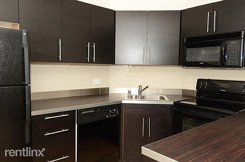 1st image of 1125 N La Salle Dr #0