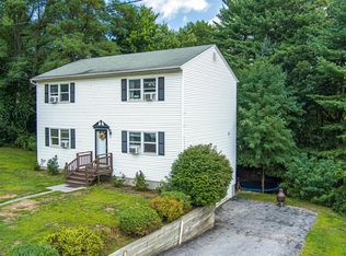 15 Springer Rd, Hooksett, NH 03106