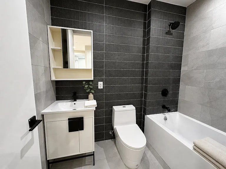 104 E 51st St #4B — Photo 6