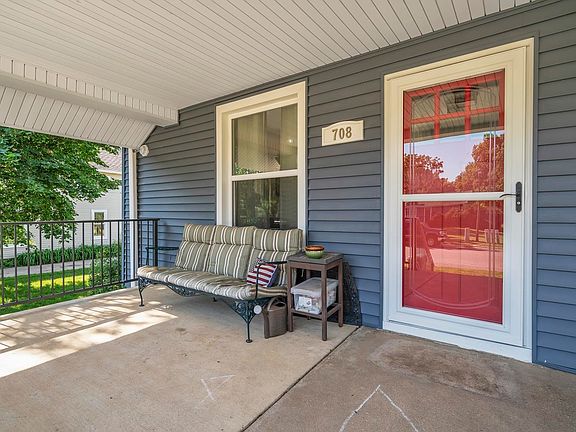 4th image of 708 10th St