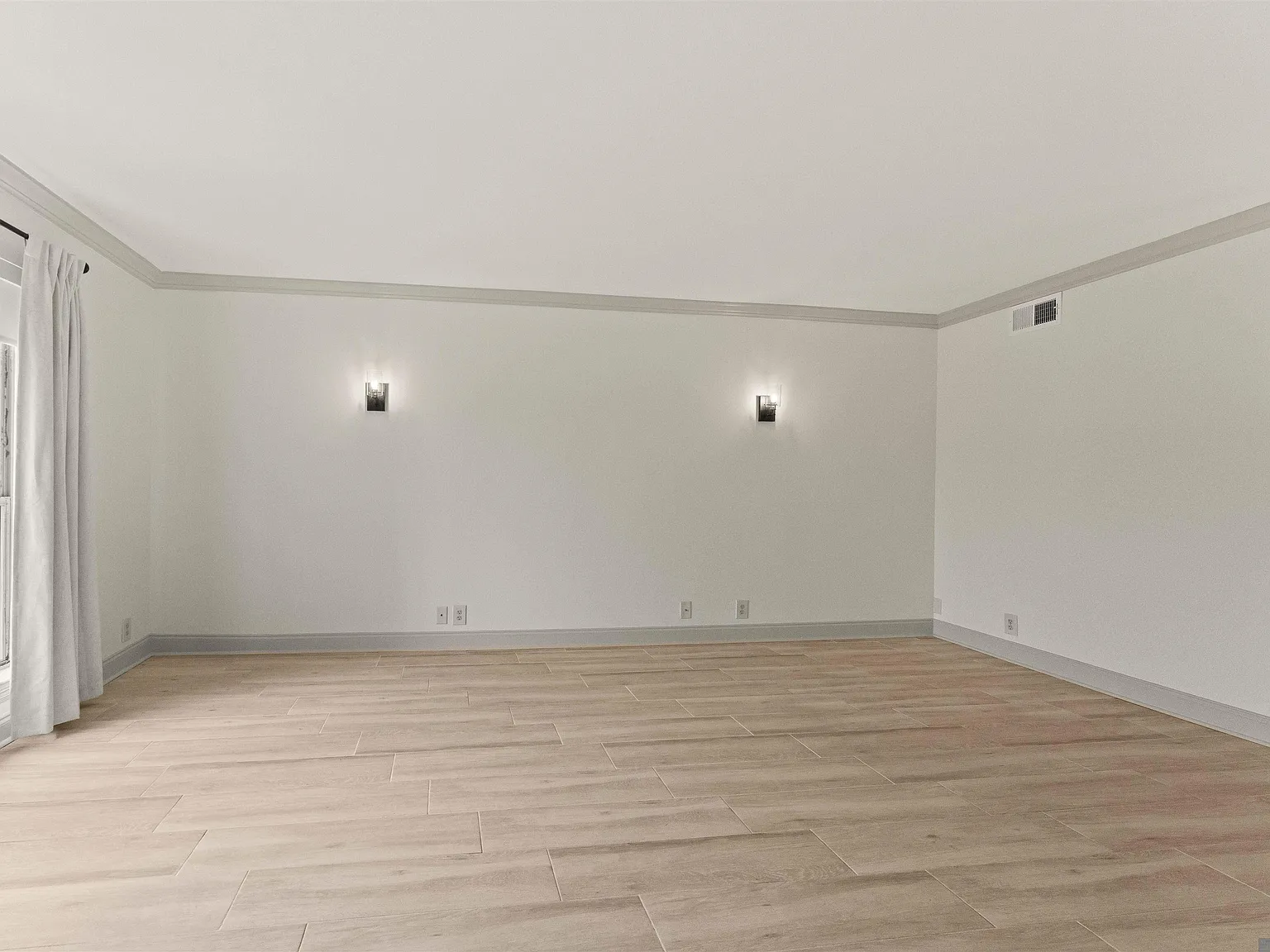 2 bed, 1290 sqft, $1,525 — Photo 3