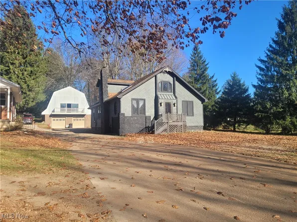 449 Southeast Ave, Tallmadge, OH 44278