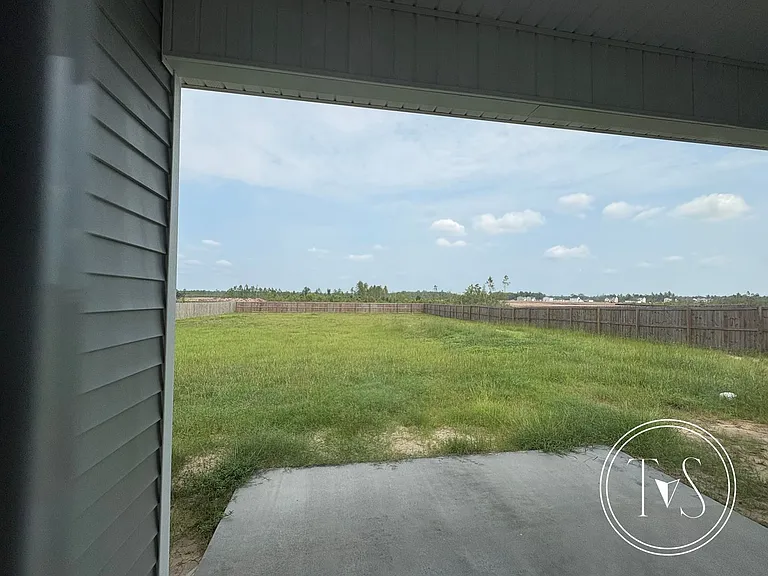 1661 SE Arnold Dr — Photo 12