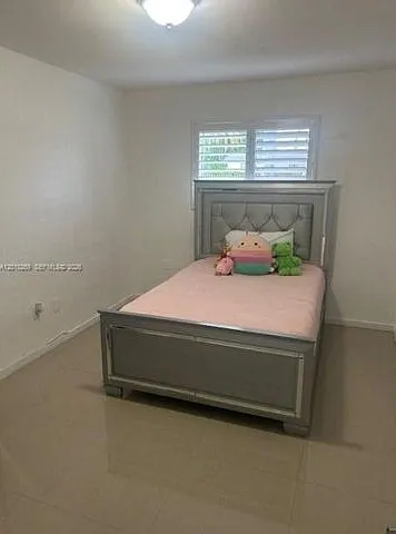 9540 SW 68th St — Photo 6