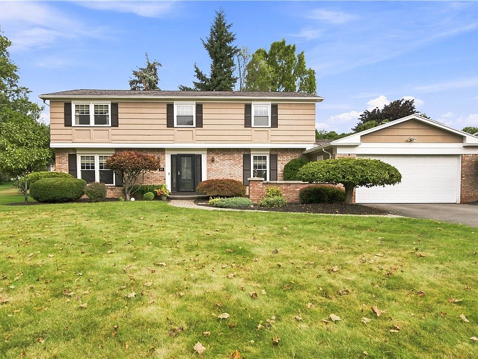 1st image of 40 Mont Morency Dr