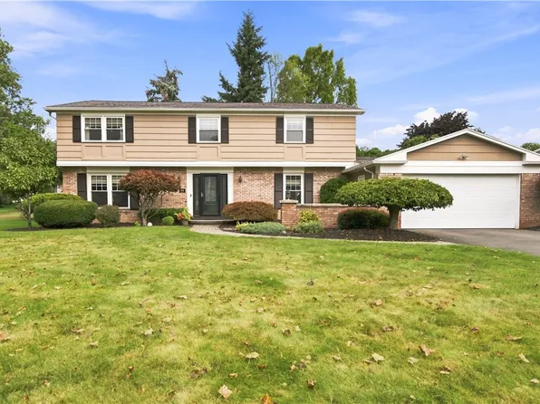 40 Mont Morency Dr, Rochester, NY 14612