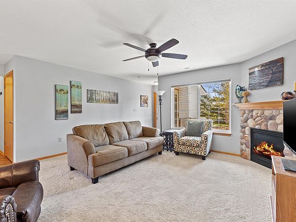 5th image of 2205 N University Dr Unit 7