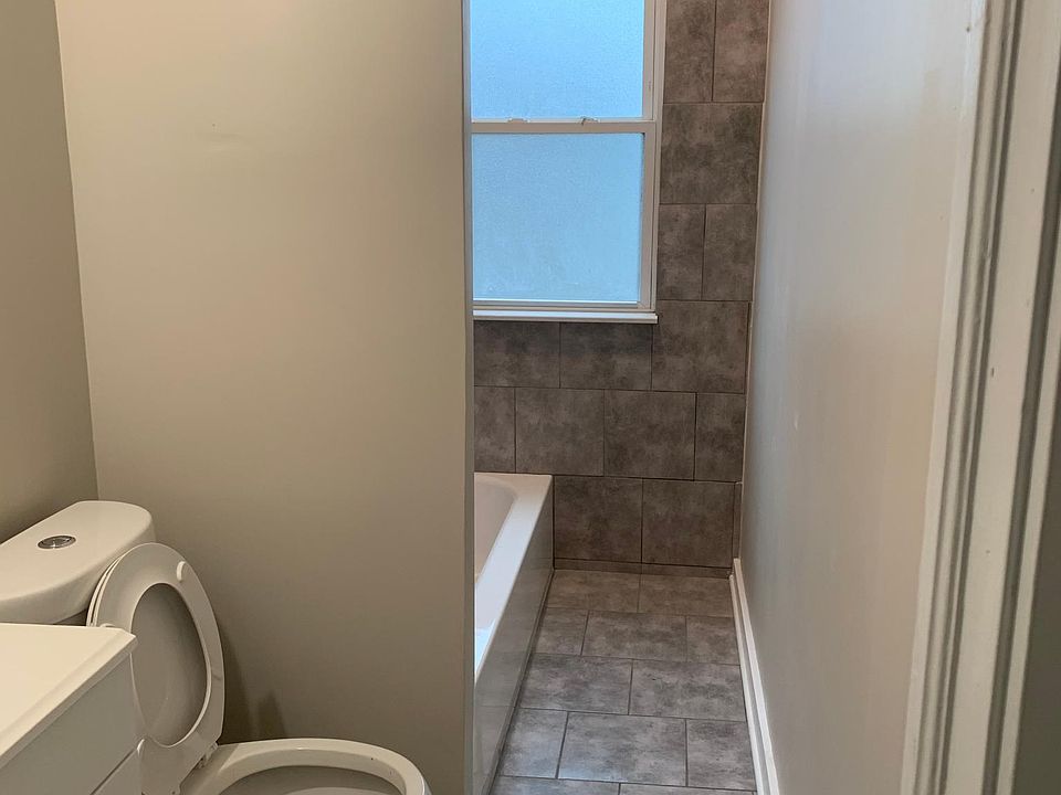 2nd image of 1672 Lockwood Ave APT 1