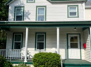 79 New St, Catskill, NY 12414