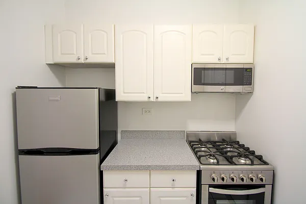 Rented by Nest Seekers International | media 7