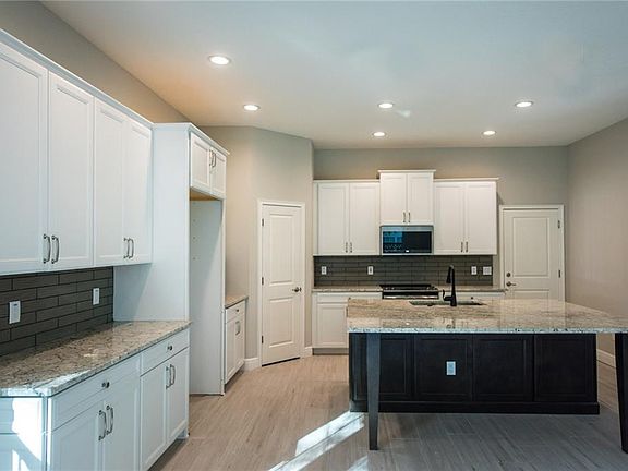 4th image of 5402 Bayshore Blvd