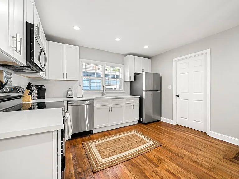 639 S Peachtree St — Photo 15