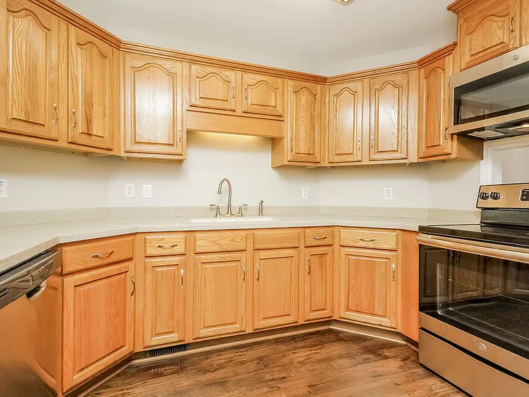 2900 Hearthside Dr — Photo 8