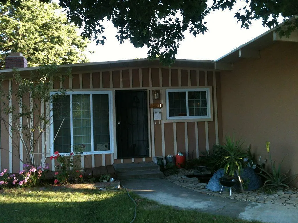 3401 Palomar Ave photo 1