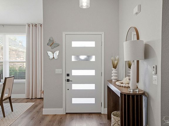 5th image of 908 Valley Ridge Dr