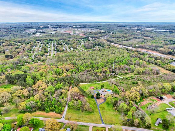 2nd image of 2888 Old Medina Rd