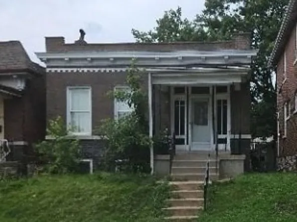 3707 S Spring Ave, Saint Louis, MO 63116