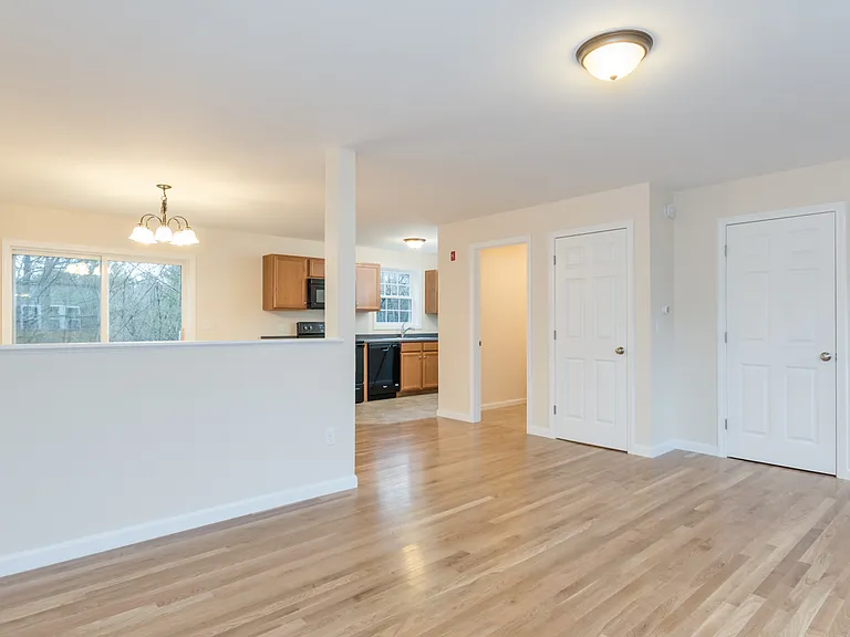 8 Simona Shores Dr — Photo 5